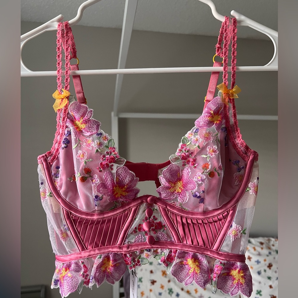 For love and lemons. Corset. Pink floral